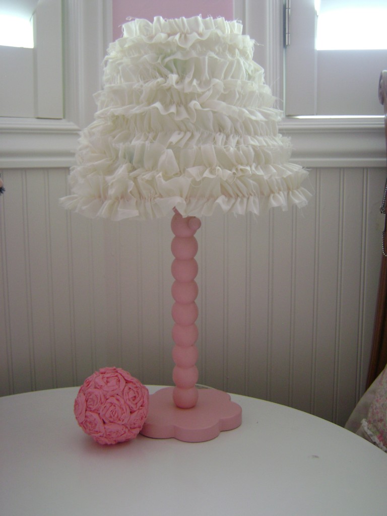 How to make a ruffled lamp shade - Craft