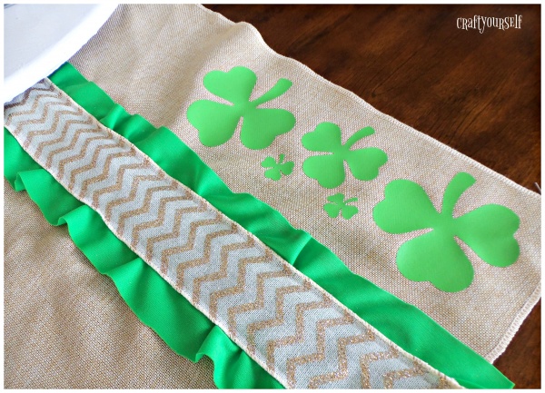 shamrock table runner green and gold