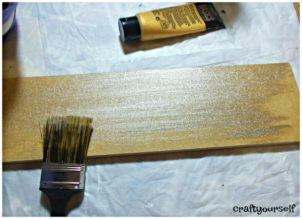 jute heart gold paint