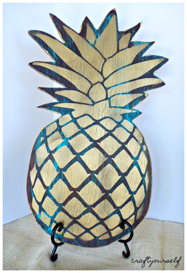 antiqued pineapple